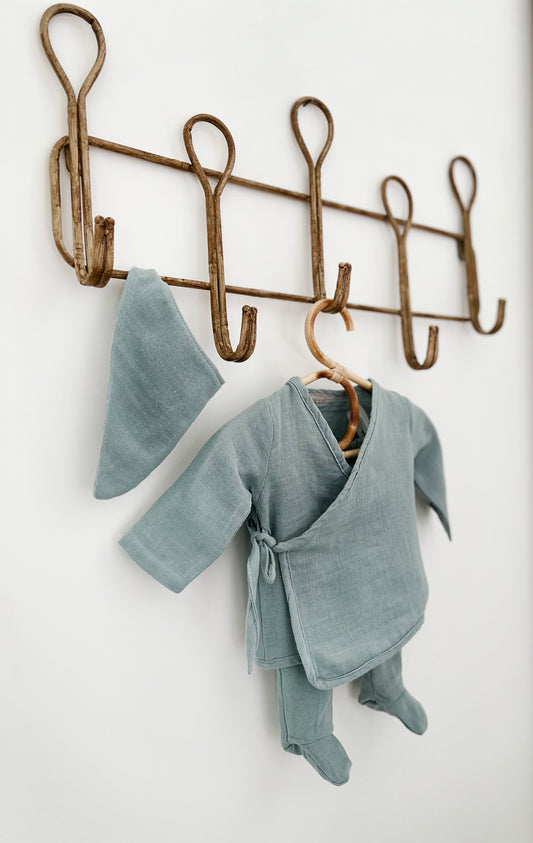 Newborn muslin 2 piece pack